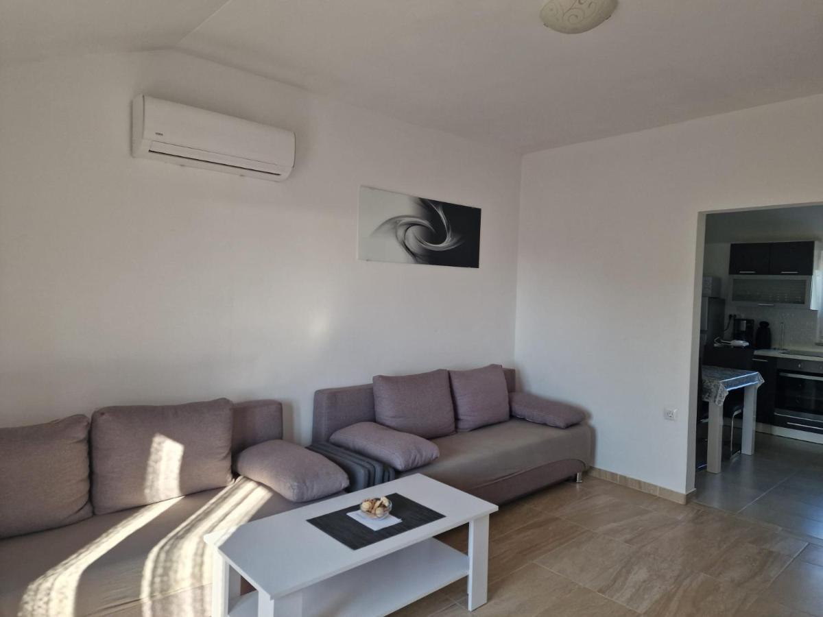 Apartmani Ivan Rtina Esterno foto