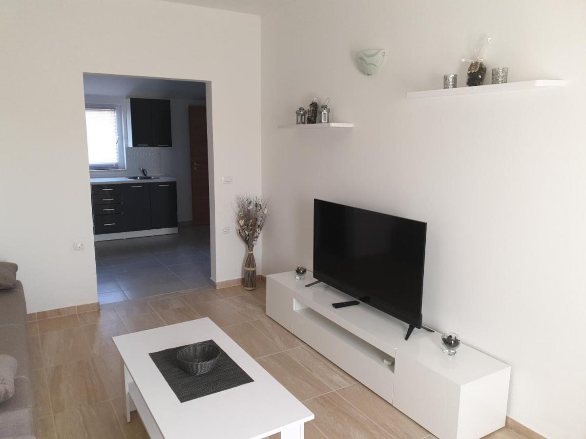 Apartmani Ivan Rtina Esterno foto